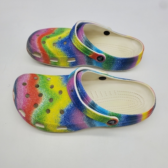 CROCS SHOES Men 10 Women 12 CLASSIC SPRAY DYE CLOGs - Picture 8 of 9